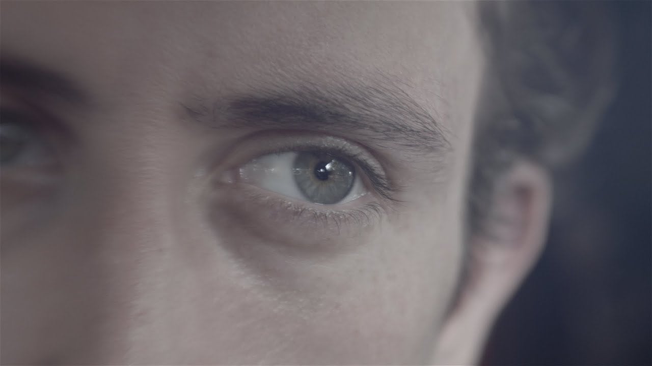 Outro Dia Comum (curta)